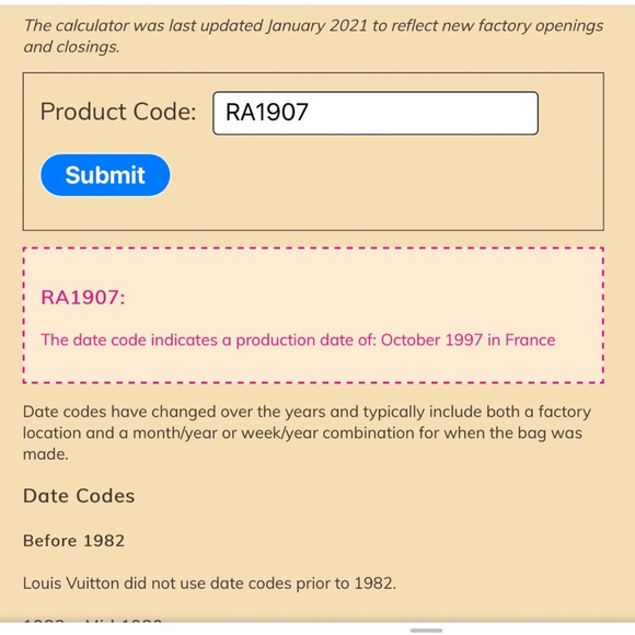 HOST PICK Louis Vuitton Monogram Key Case - Picture 7 of 11